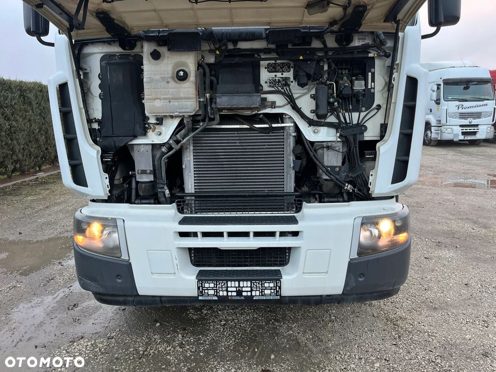 Renault - 25