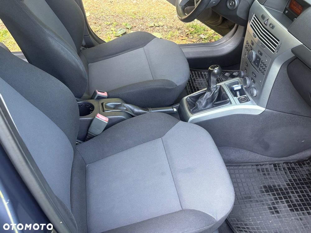 Opel Astra 1.4 - 30