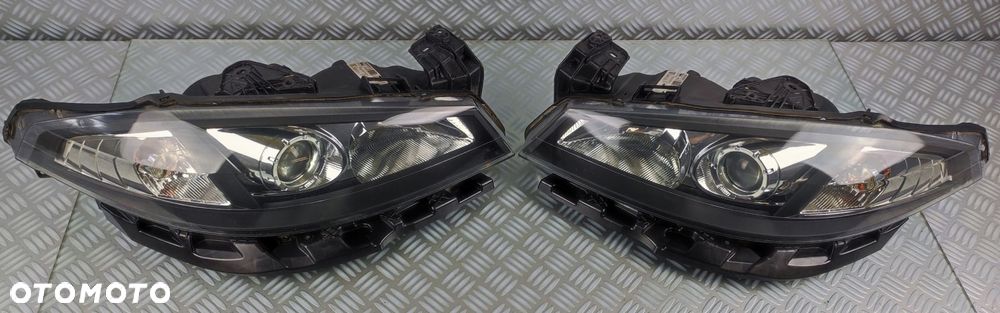 lampa prawy prawa lewa lewy przód przednia RENAULT LAGUNA II 2 LIFT XENON - 4