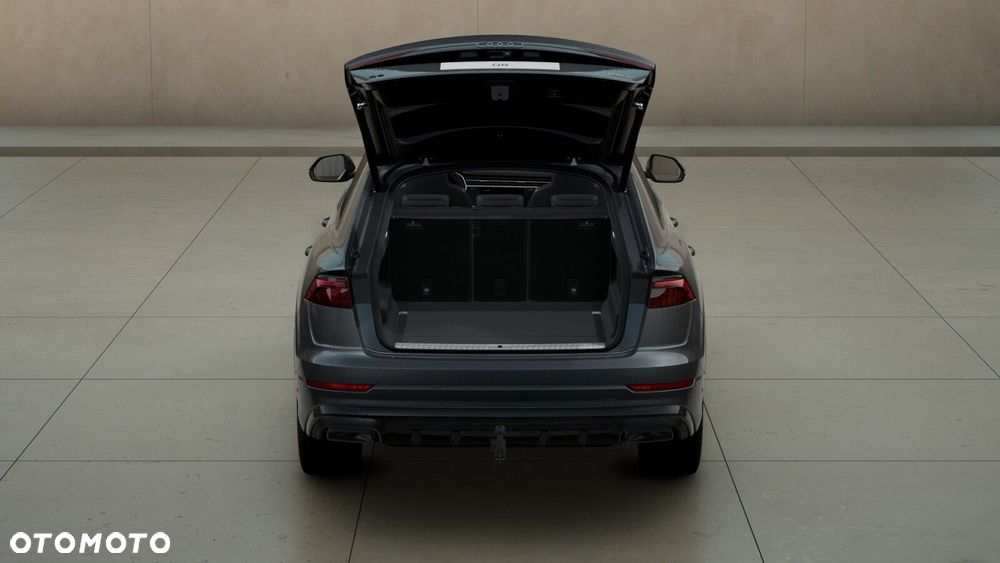 Audi Q8 - 8