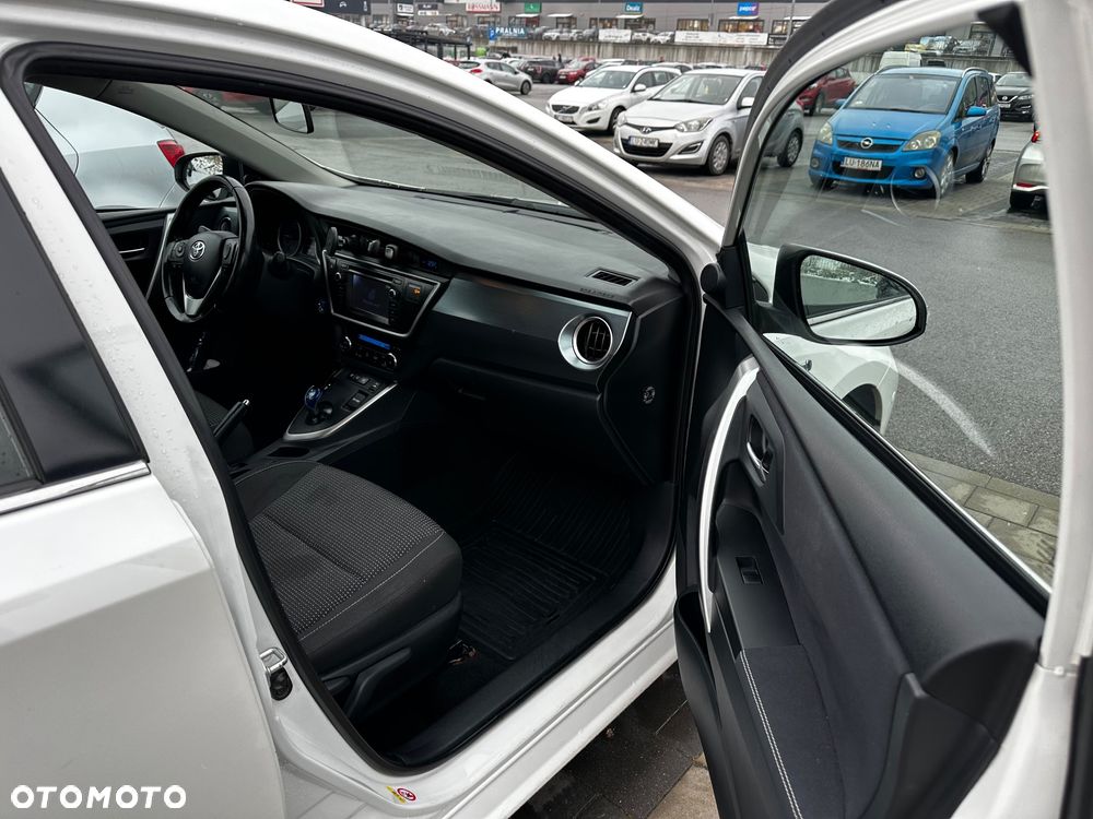 Toyota Auris - 19