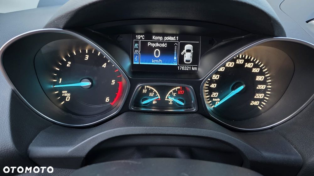 Ford Kuga 2.0 TDCi 2x4 Titanium - 15