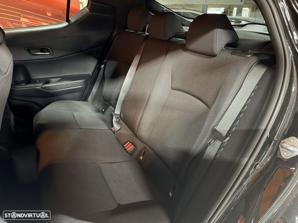Toyota C-HR 1.2T Comfort+P.Style - 8
