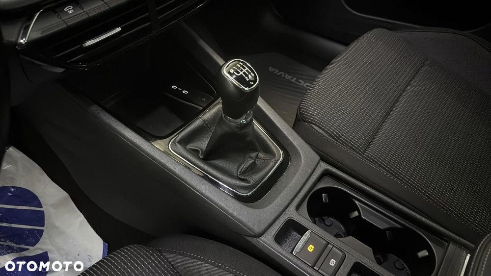 Skoda Octavia 1.5 TSI ACT Ambition - 16