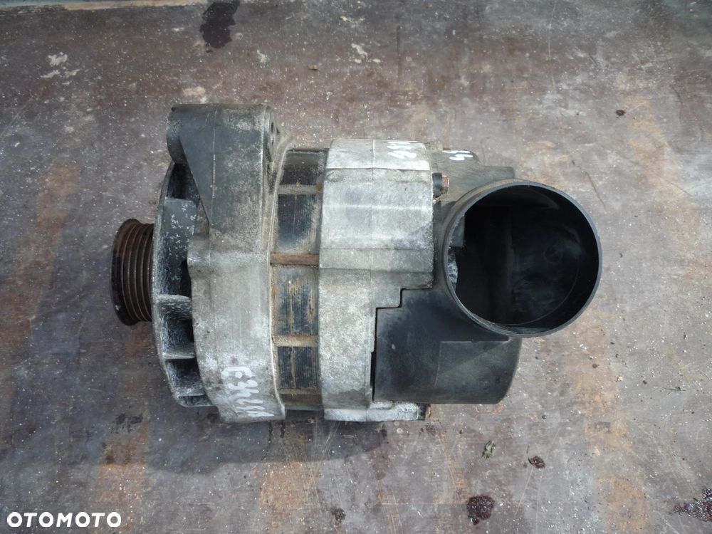 BMW E34 525 ALTERNATOR - 5