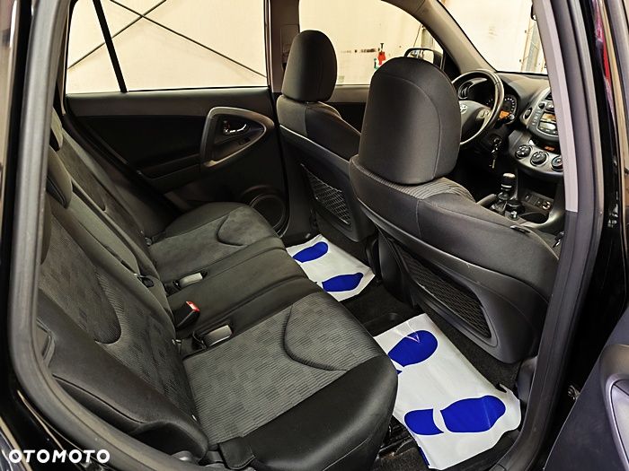Toyota RAV4 - 37