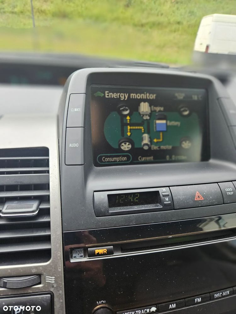 Toyota Prius 1.5 VVT-i Prestige - 26