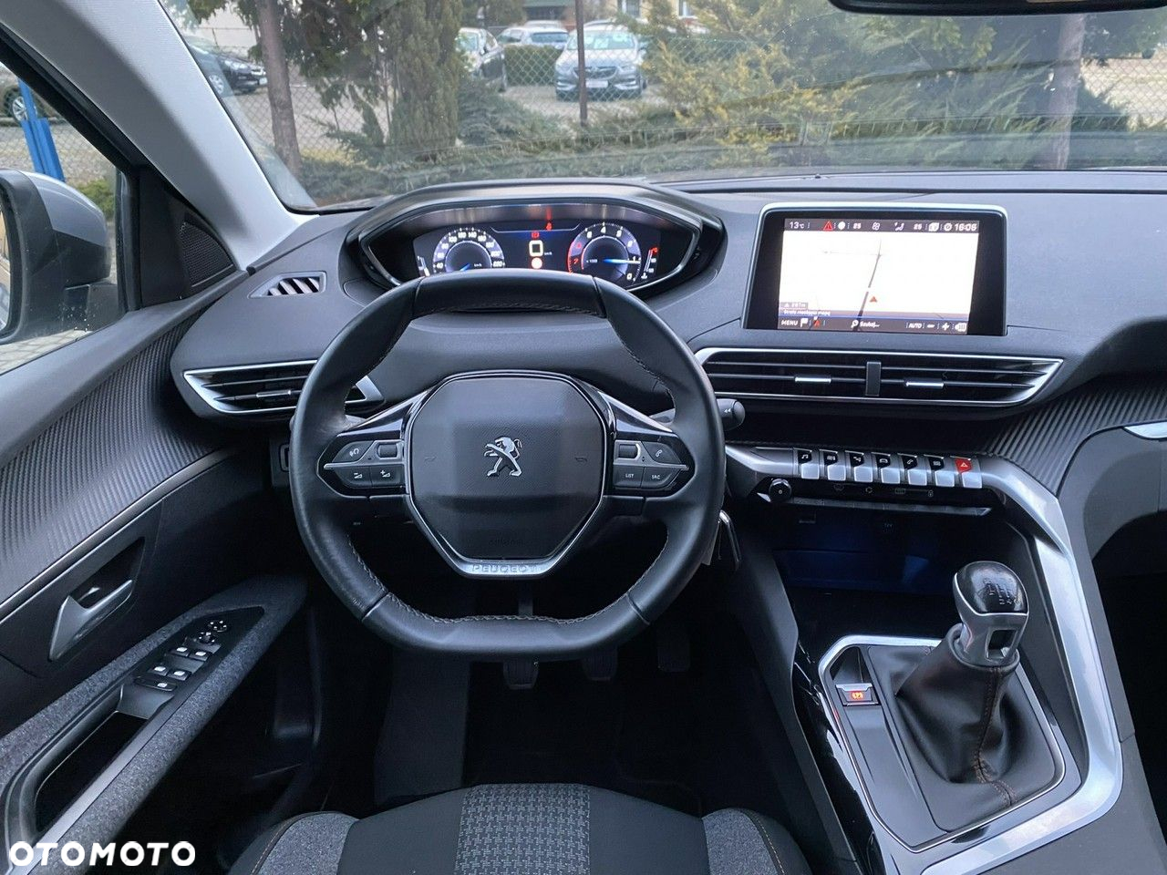 Peugeot 3008 - 16