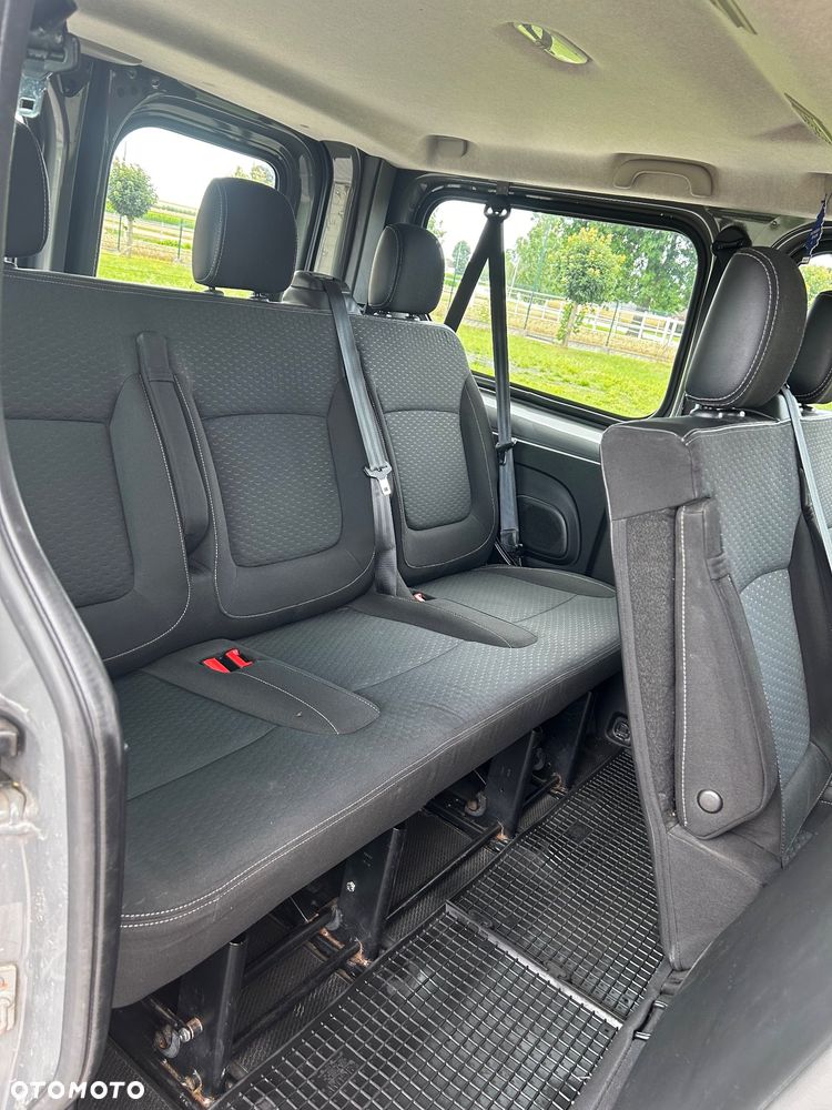 Opel Vivaro L1H1 2,9t Elegance Business - 12