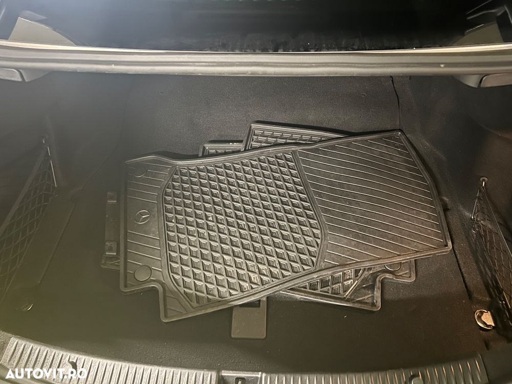 Mercedes-Benz C - 15