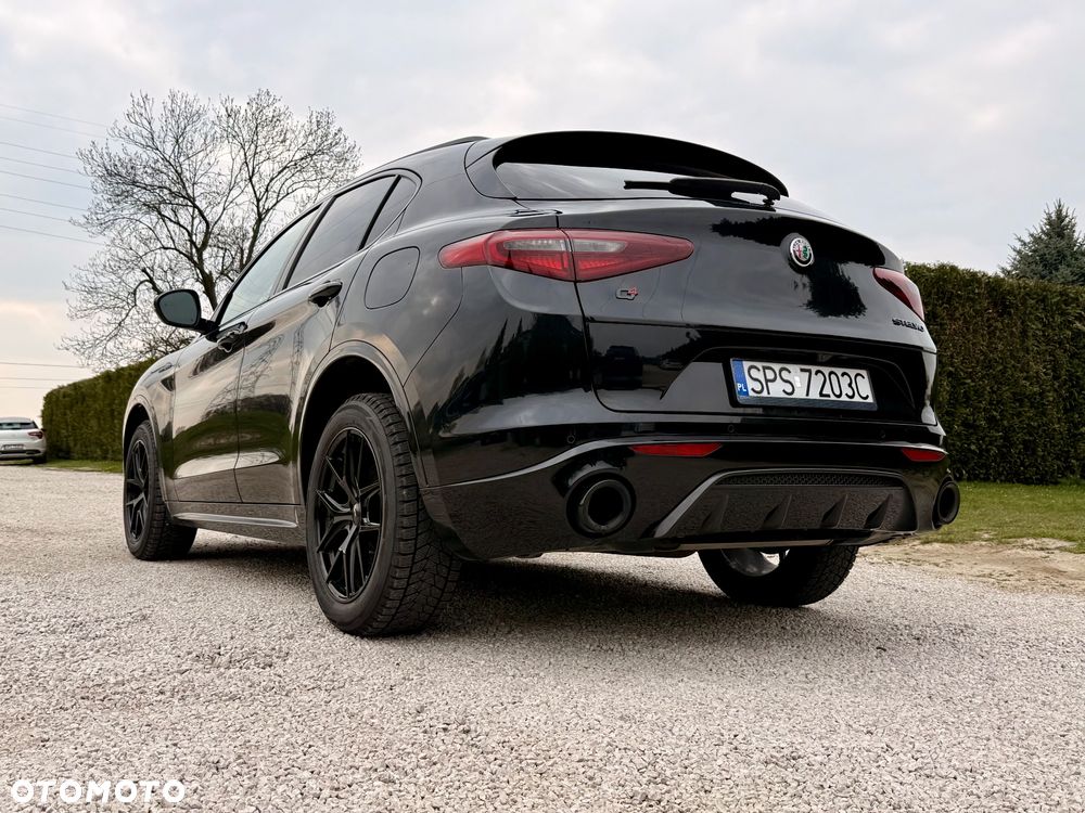 Alfa Romeo Stelvio 2.0 Turbo 16V AT8-Q4 Estrema - 19