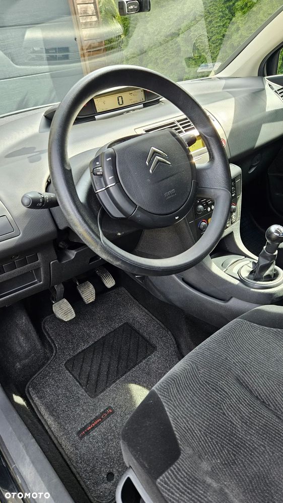 Citroën C4 1.6 HDi Equilibre - 6