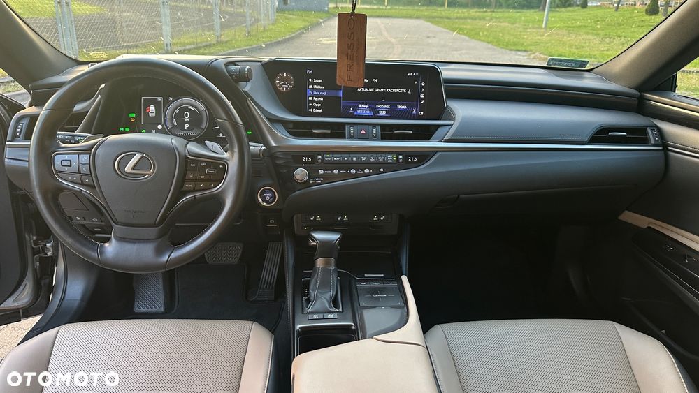 Lexus ES 300h Business Edition + - 7