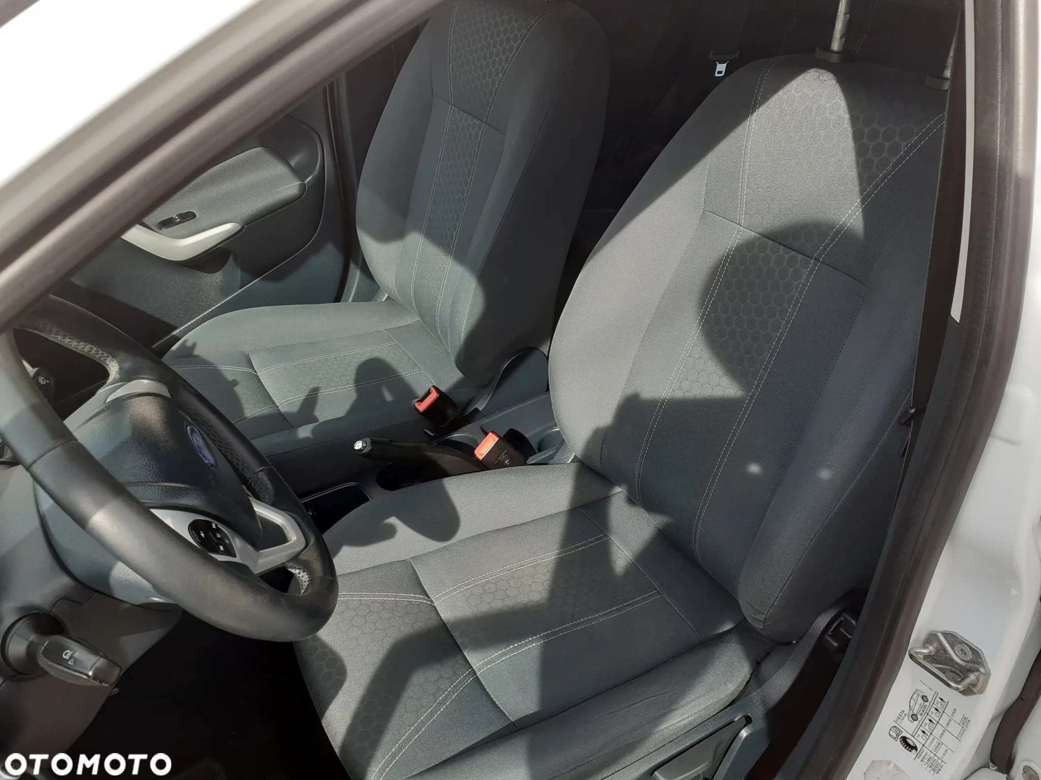 Ford Fiesta 1.25 Titanium - 12