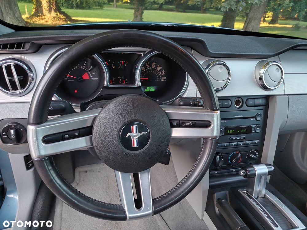Ford Mustang - 23