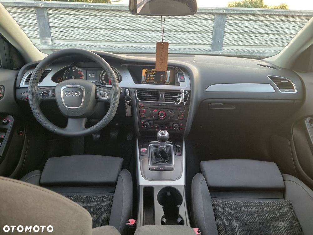 Audi A4 Limousine 2.0 TDI Limited Edition - 16