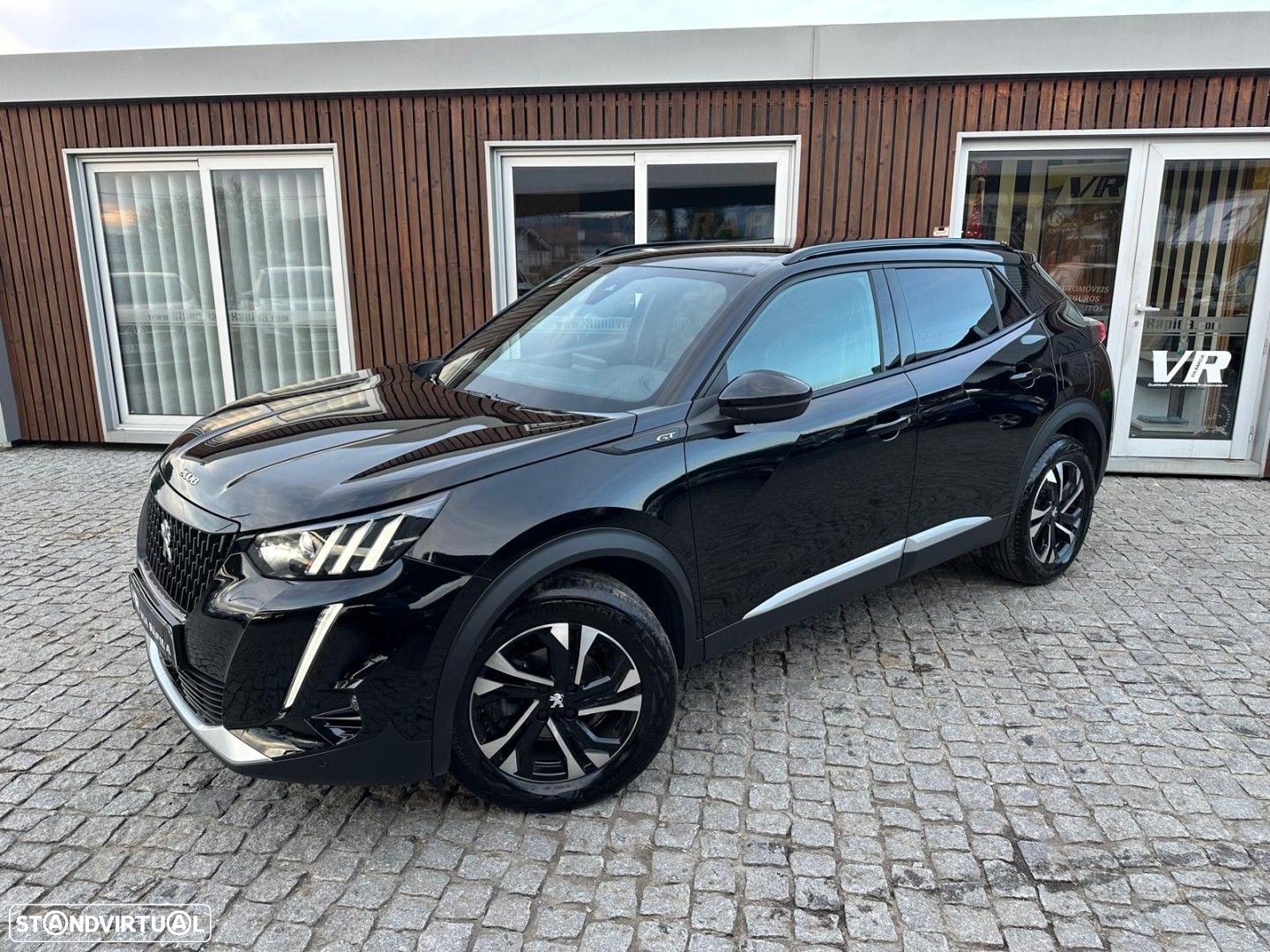 Peugeot 2008 1.2 PureTech GT - 26