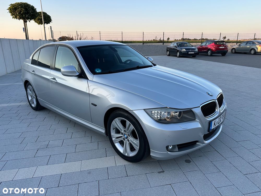 BMW Seria 3 318d - 10