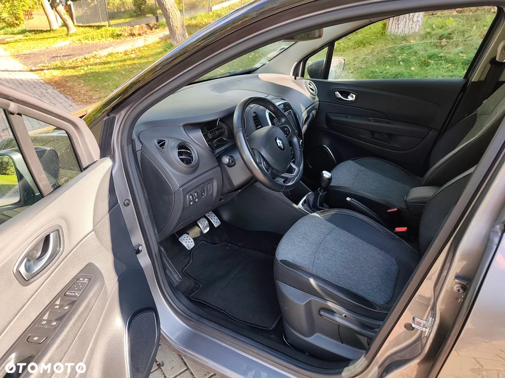 Renault Captur - 19