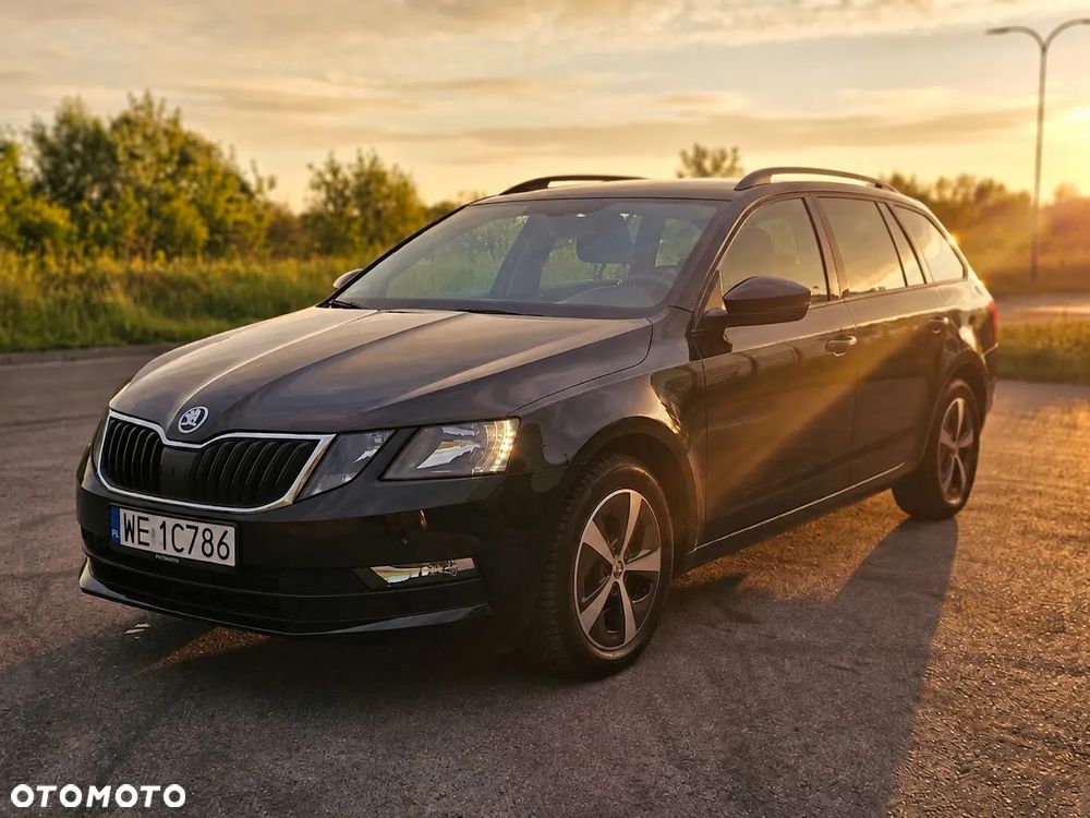 Skoda Octavia 2.0 TDI Ambition DSG - 1