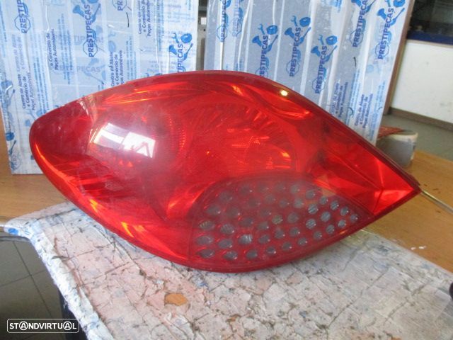 Farol Tras 964998668003 PEUGEOT 207 2007 1.6HDI 90CV ESQ Visteon PEUGEOT 207 2007 1.4HDI 70CV 3P PRETO ESQ Visteon - 1