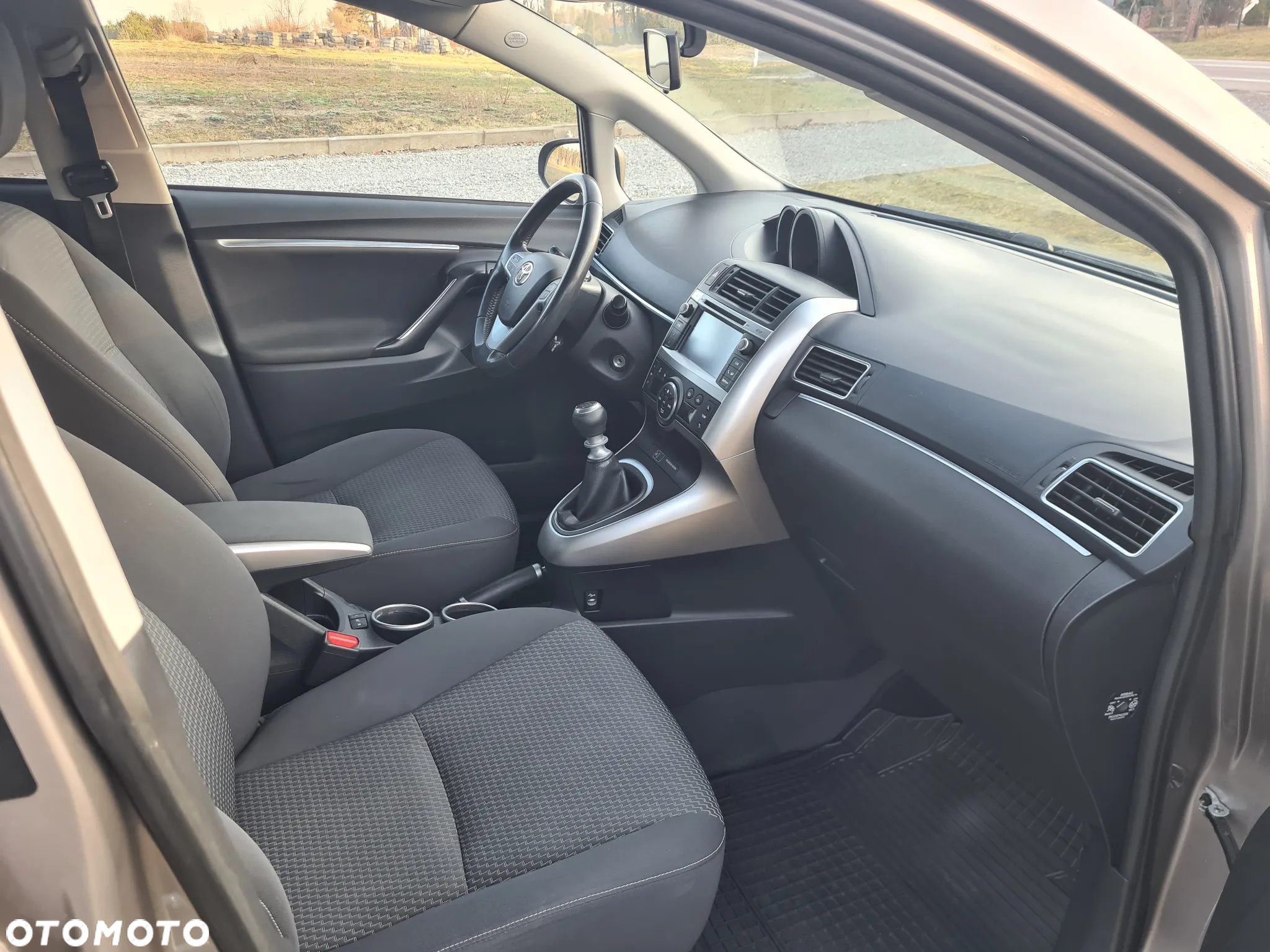 Toyota Verso 1.6 D-4D 5-Sitzer Start/Stop Skyview Edition - 11