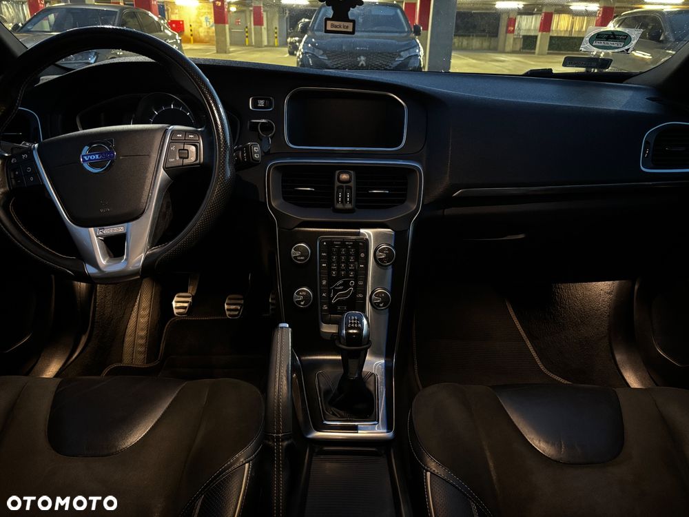 Volvo V40 D2 RDesign - 19