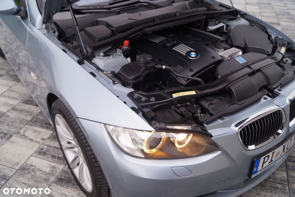 BMW Seria 3 325i - 33