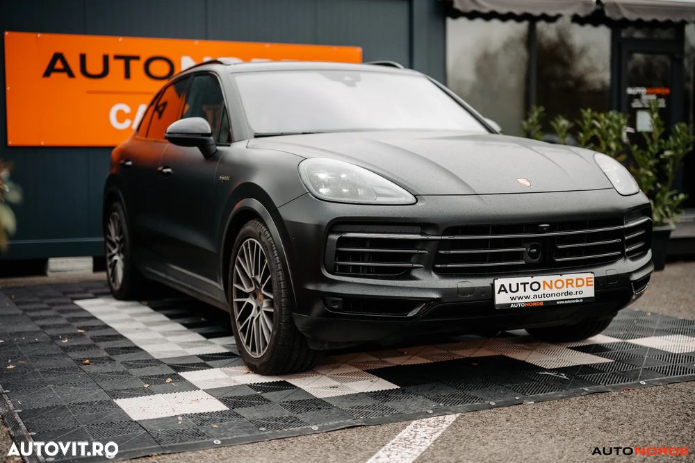 Porsche Cayenne E-Hybrid Tiptronic S - 1