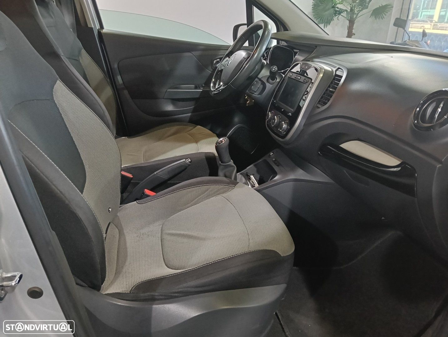 Renault Captur 1.5 dCi Exclusive - 20