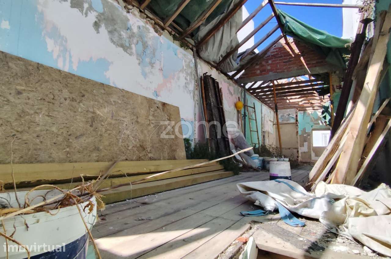 Apartamento T1 para remodelação total - Grande imagem: 4/15