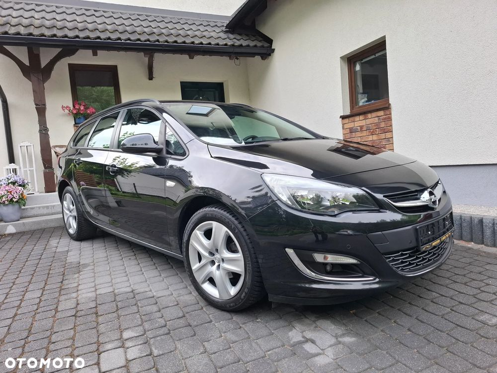 Opel Astra 1.4 Turbo Exklusiv - 3