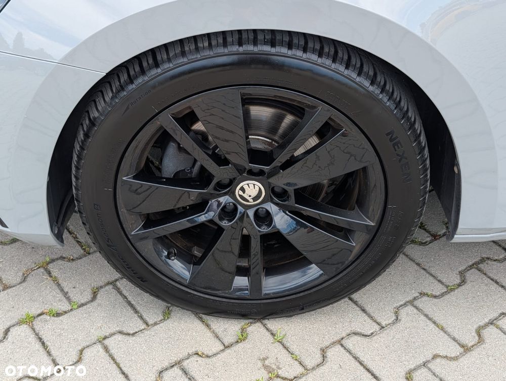 Skoda Superb 1.5 TSI ACT Sportline - 8