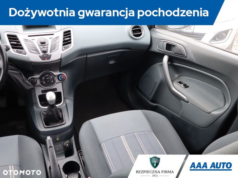 Ford Fiesta - 9