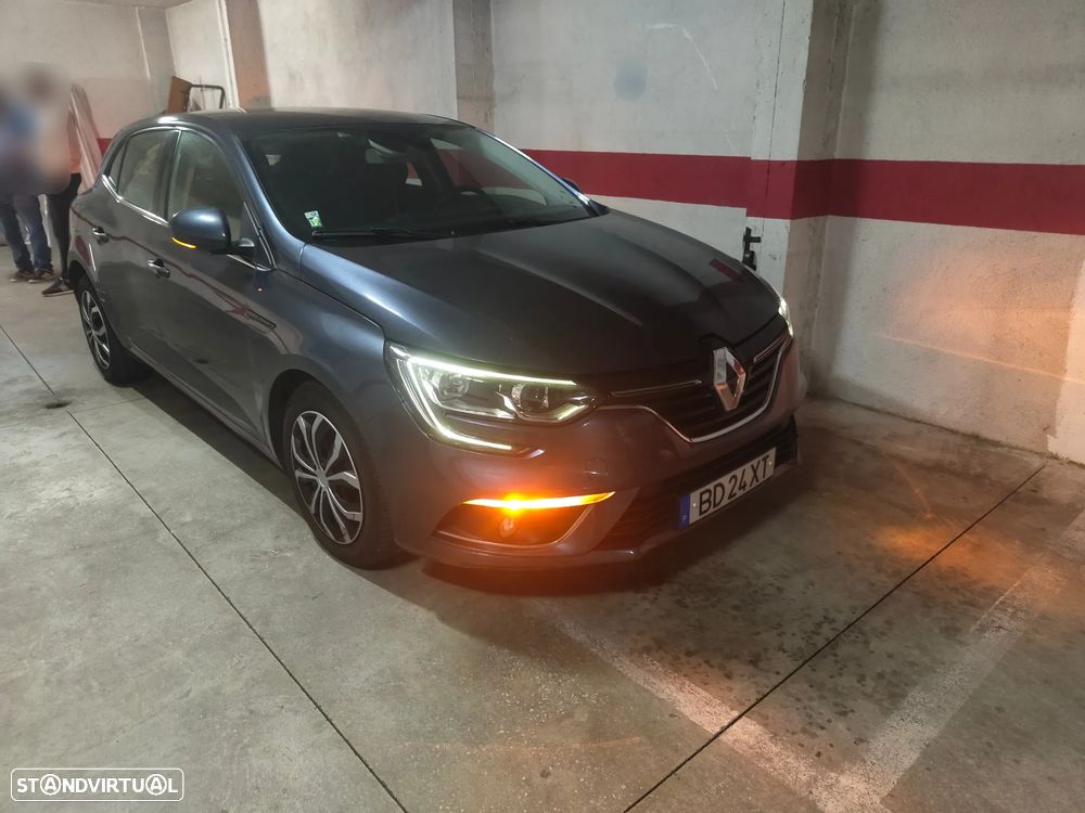 Renault Mégane ENERGY dCi 110 EDC INTENS - 3