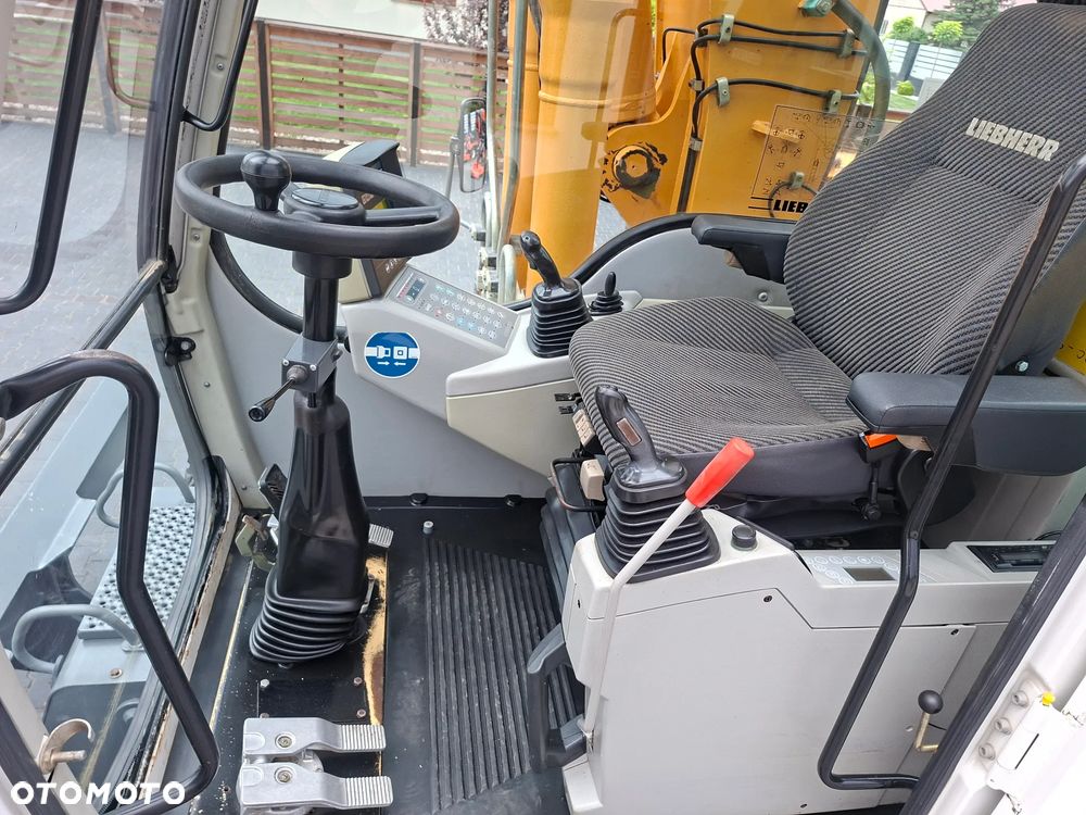 Liebherr A 900 C Pług+Podpory - 9