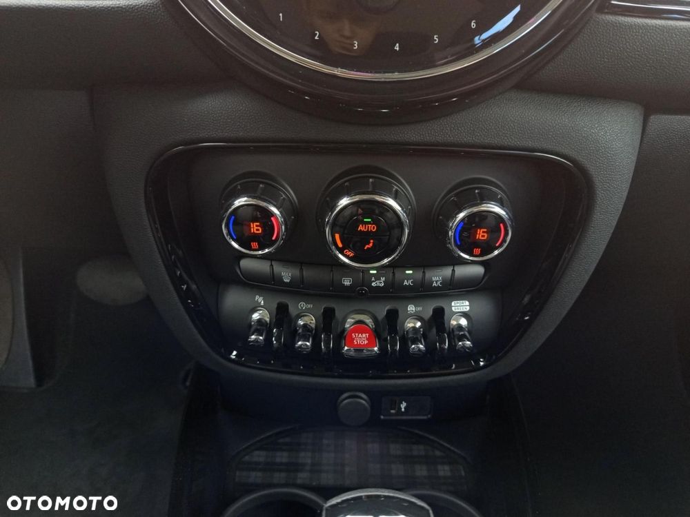 MINI Clubman - 16