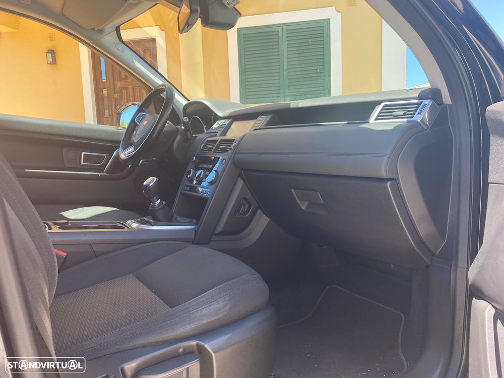 Land Rover Discovery Sport 2.0 eD4 Pure - 6