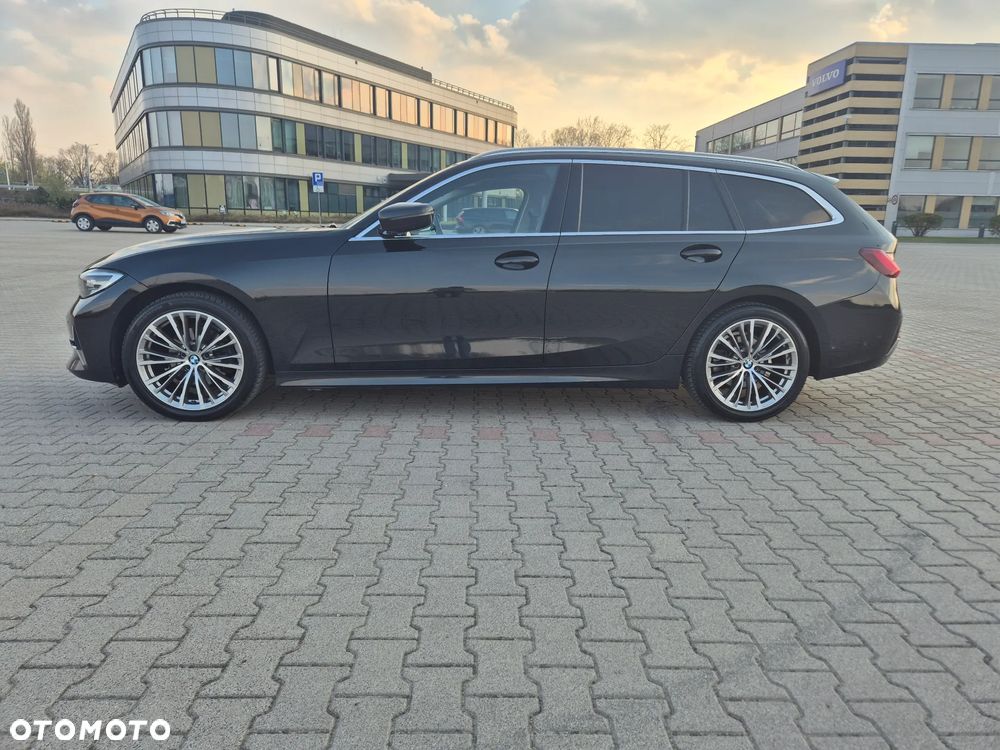 BMW Seria 3 320d xDrive MHEV Luxury Line - 6