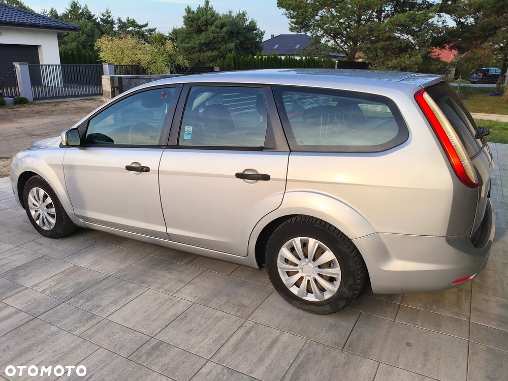 Ford Focus - 8