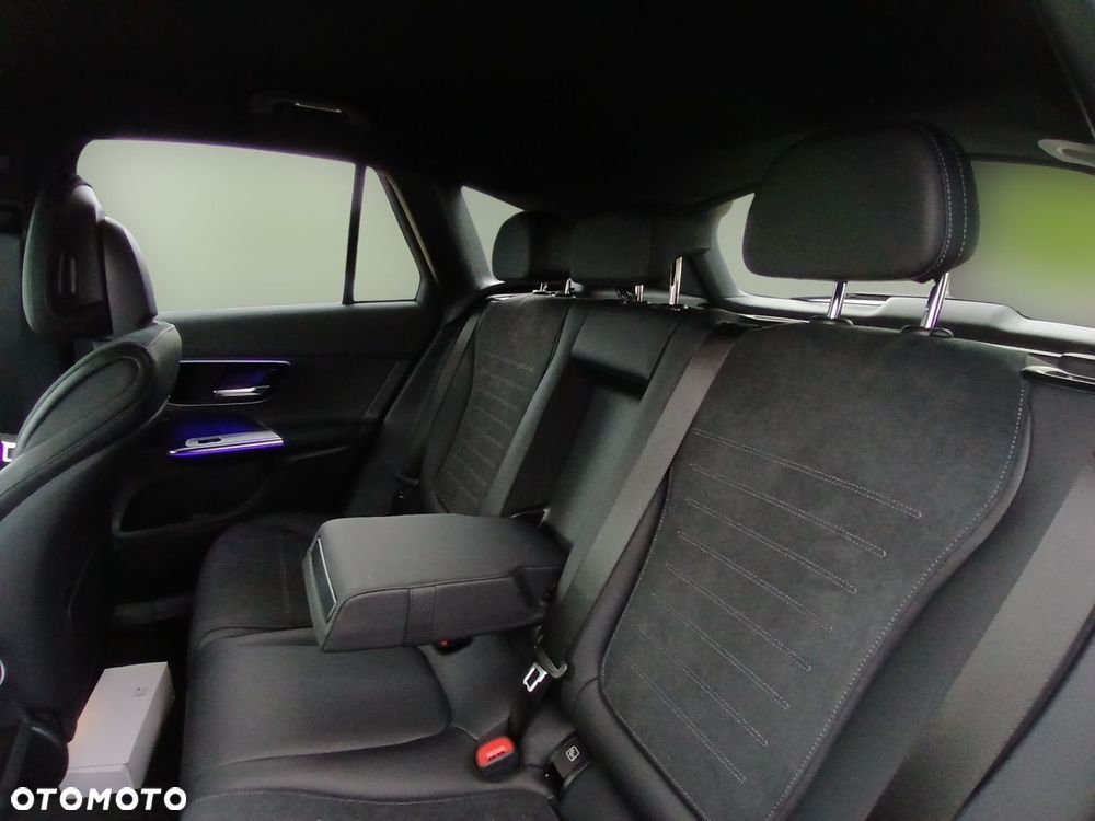 Mercedes-Benz GLC 220 d mHEV 4-Matic AMG Line - 11