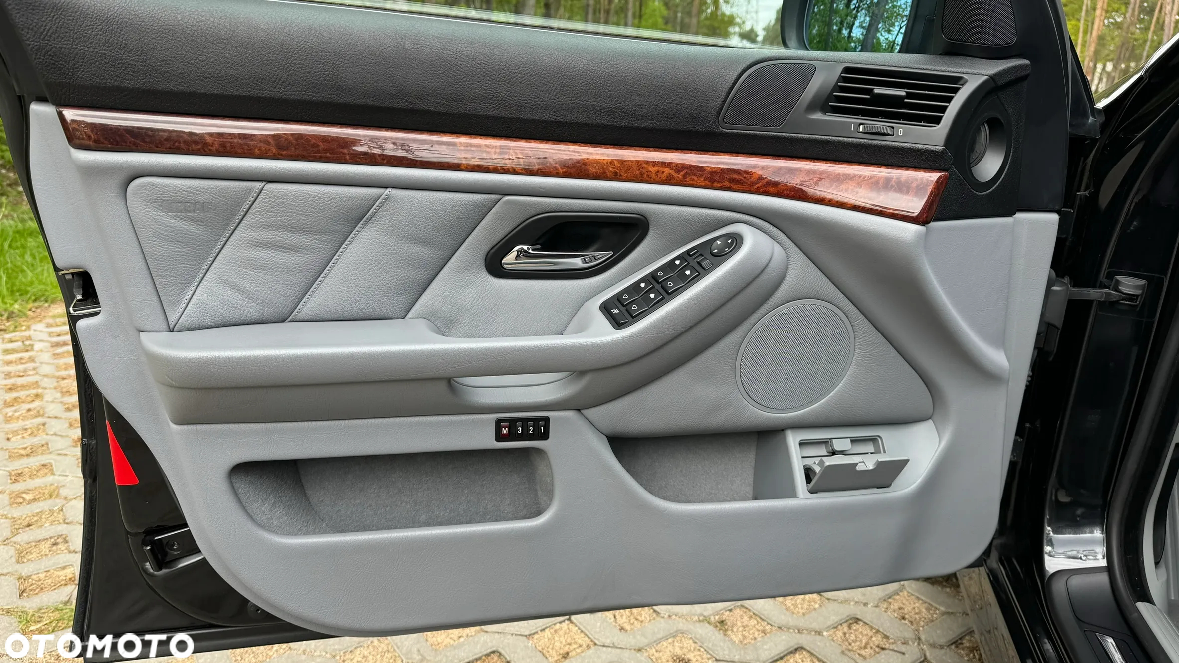 BMW Seria 5 - 24