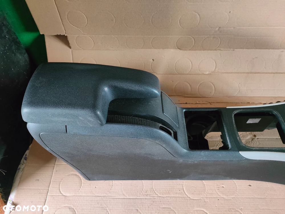 MERCEDES B-klasa W245 W169 TUNEL ŚRODKOWY PODŁOKIETNIK - 4