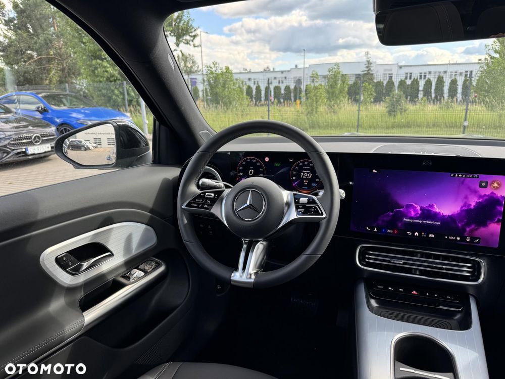 Mercedes-Benz GLB 250+ EQ 85kWh - 14
