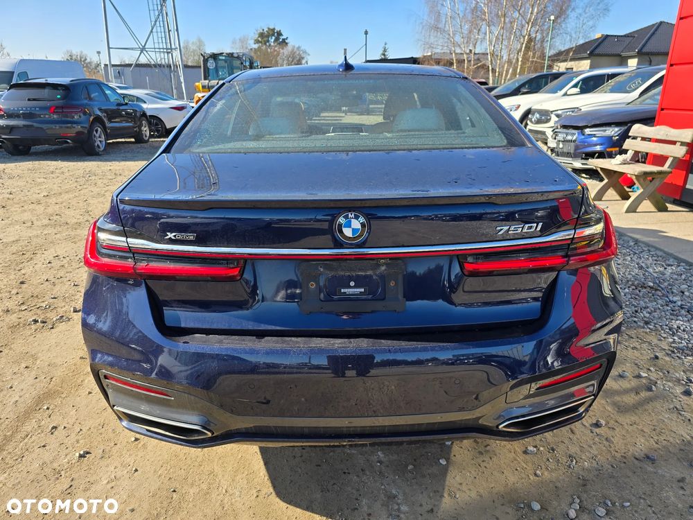 BMW Seria 7 750i xDrive - 6