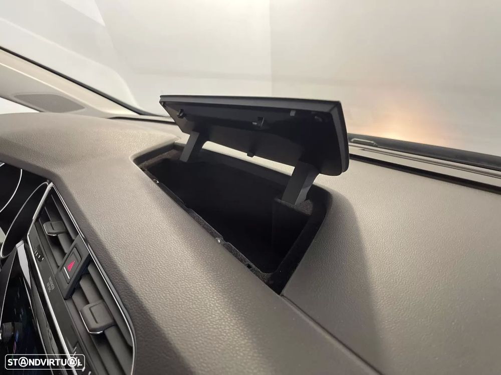 VW Touran 2.0 TDI SCR Comfortline - 36