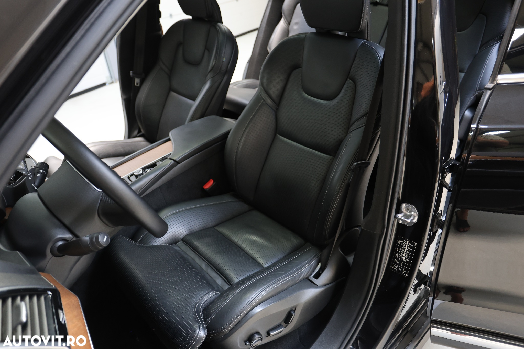 Volvo XC 90 D5 AWD Geartronic Inscription - 13