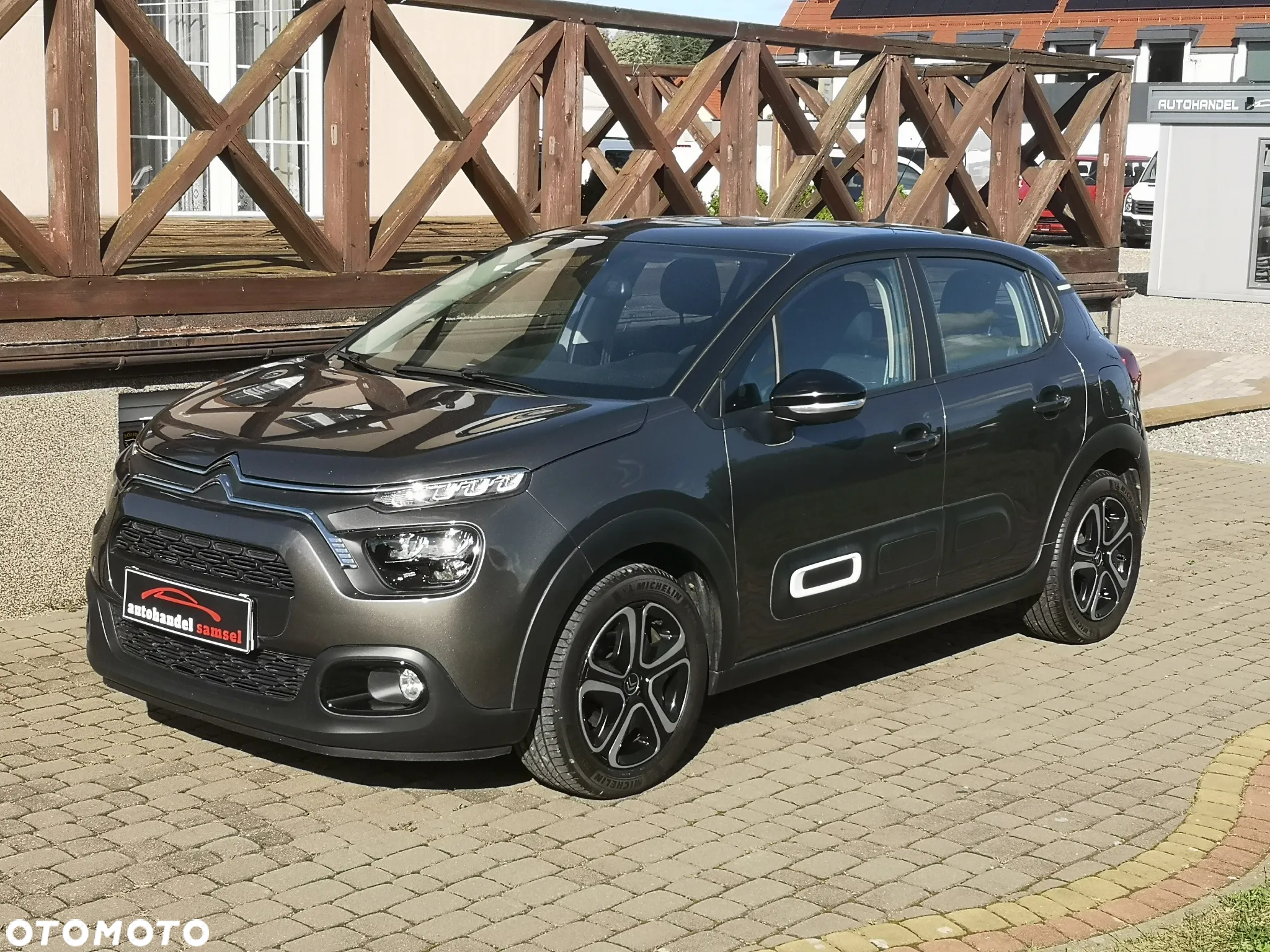 Citroën C3 1.2 PureTech C-Series - 3