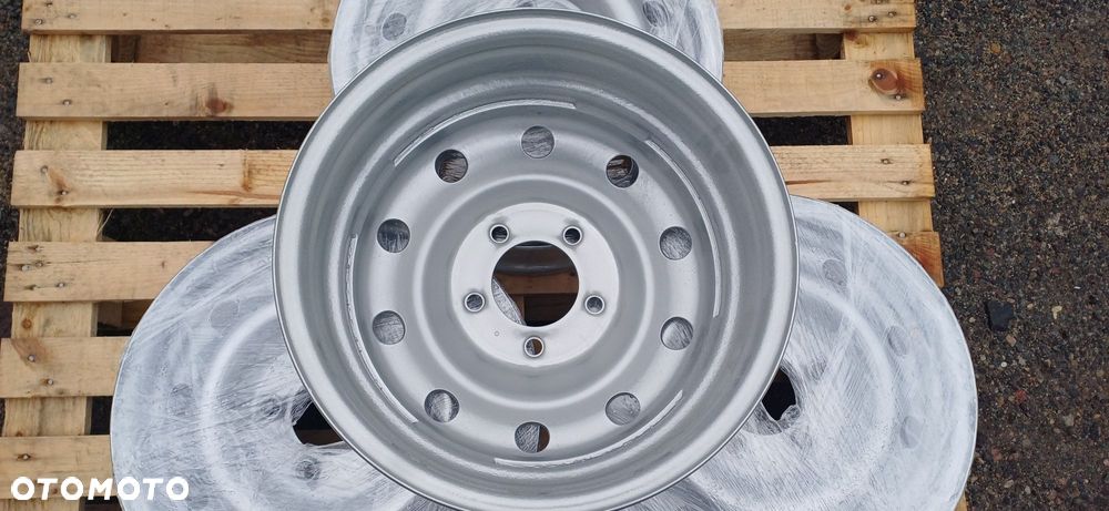 Felgi stalowe po regeneracji 6x16 cali , rozstaw śrub 5x130 . - 3