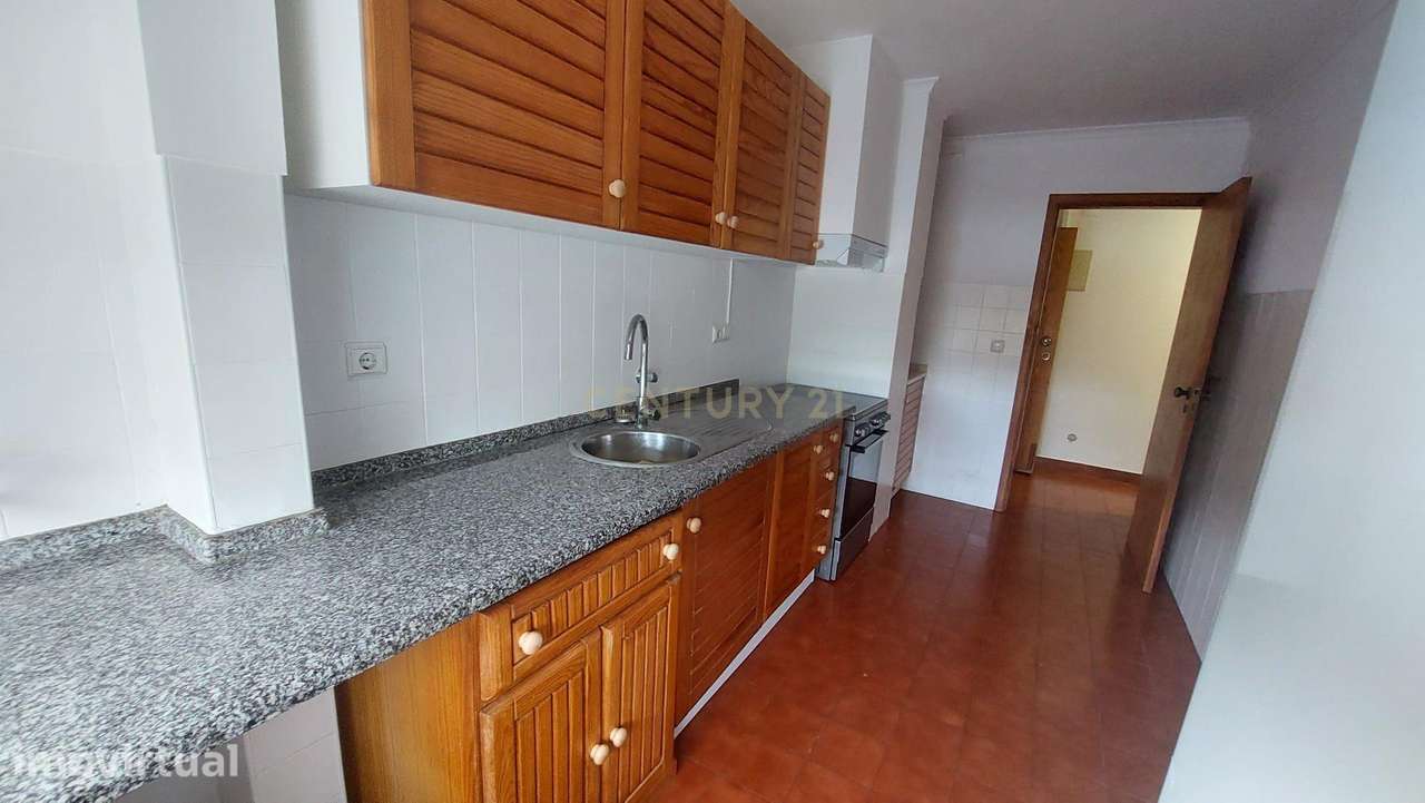 Luminoso T2 em São Miguel das Encostas, Carcavelos – Pronto a habitar. - Grande imagem: 5/13